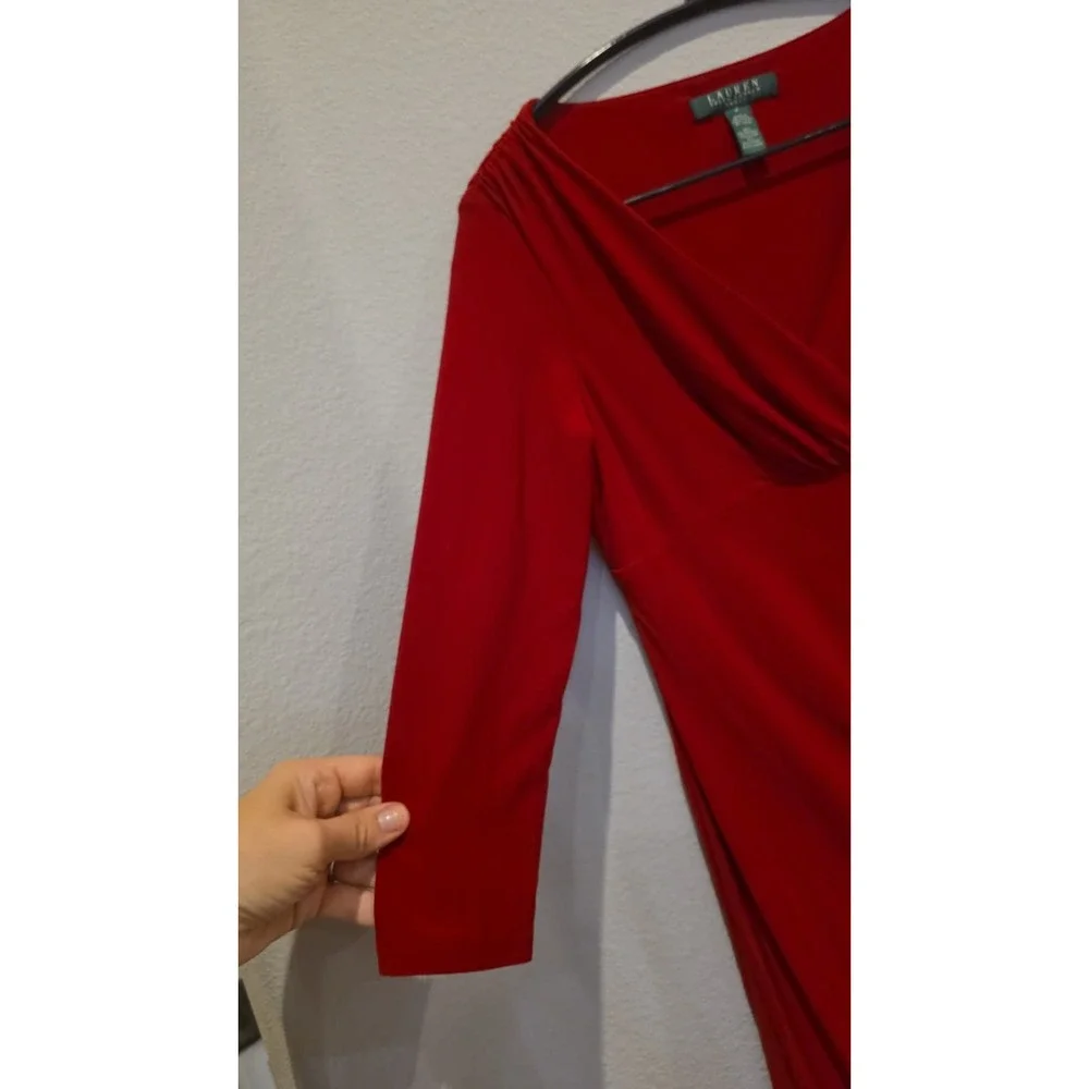 Lauren Ralph Lauren Red Ruched V-Neck Sheath Dress Womens Size 2 3/4 Sleeve - Picture 4 of 9